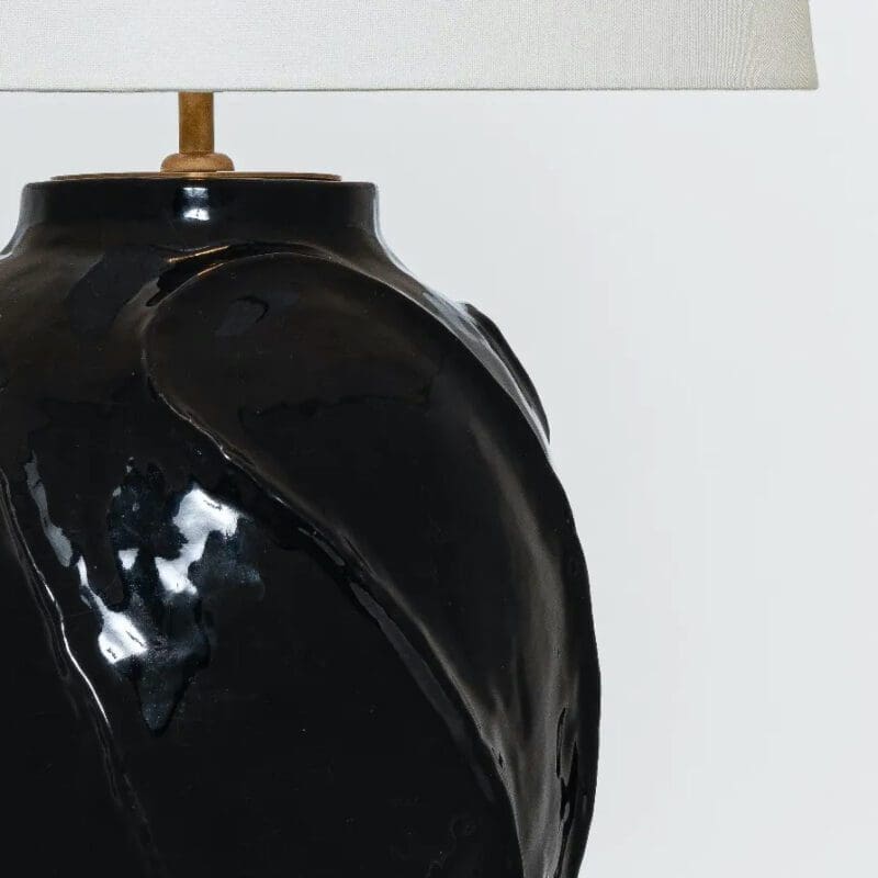 AIdalia Sculpted Table Lamp - Avenue Design high end lighting in Montreal